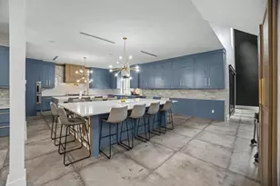 511 S Bluegrove Rd, Lancaster, TX 75146 - Photo 10