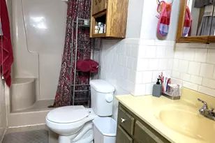 400 S 8th Ave, Teague, TX 75860 - Photo 12