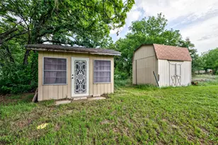 514 Gilliland Rd, Springtown, TX 76082 - Photo 26