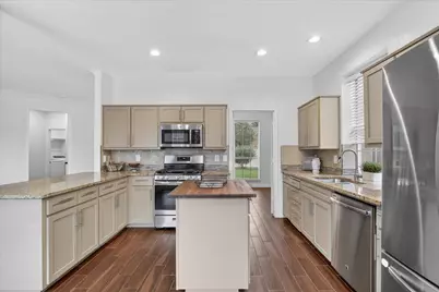 933 Highgate Drive, Lewisville, TX 75067 - Photo 14