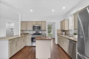 933 Highgate Dr, Lewisville, TX 75067 - Photo 14