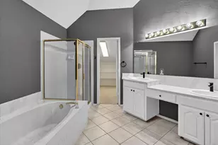933 Highgate Dr, Lewisville, TX 75067 - Photo 6