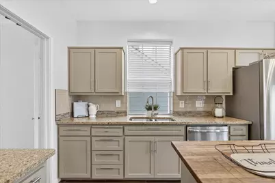 933 Highgate Drive, Lewisville, TX 75067 - Photo 2