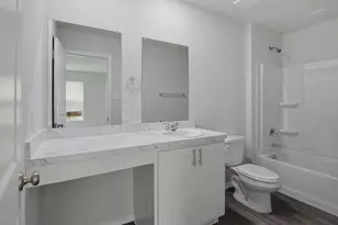 816 Bluffview Dr, Cleburne, TX 76031 - Photo 16