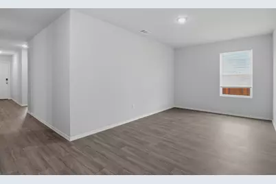 816 Bluffview Drive, Cleburne, TX 76031 - Photo 8