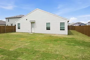 816 Bluffview Dr, Cleburne, TX 76031 - Photo 28
