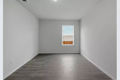 816 Bluffview Drive, Cleburne, TX 76031 - Photo 6