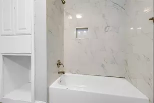 422 Stone St, Mineola, TX 75773 - Photo 12