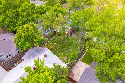 2112 Ashland Avenue, Fort Worth, TX 76107 - Photo 2