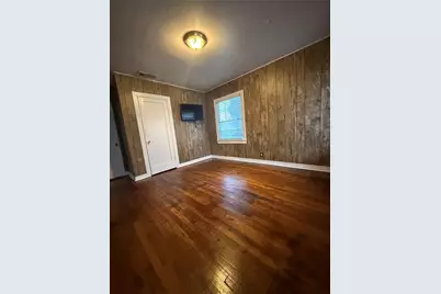 217 14th Street, Grand Prairie, TX 75050 - Photo 4