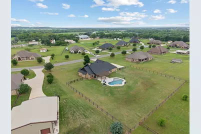 112 Eagle Moor Lane, Weatherford, TX 76087 - Photo 38