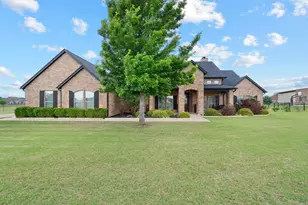 112 Eagle Moor Ln, Weatherford, TX 76087 - Photo 2