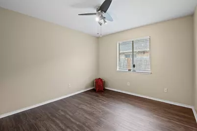 5589 Hunters Bend Lane, Dallas, TX 75249 - Photo 22