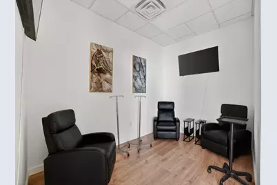 2321 Ira E Woods Avenue #Suite 120, Grapevine, TX 76051 - Photo 16