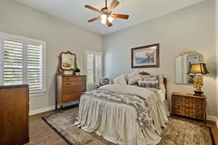 1904 W Emerald Bend Ct, Granbury, TX 76049 - Photo 20