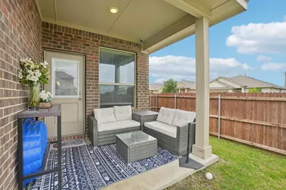701 Indian Hawthorn Drive, Glenn Heights, TX 75154 - Photo 28