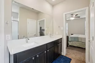 701 Indian Hawthorn Dr, Glenn Heights, TX 75154 - Photo 14