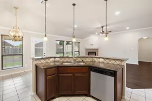 106 Poinsetta Dr, Palmer, TX 75152 - Photo 6