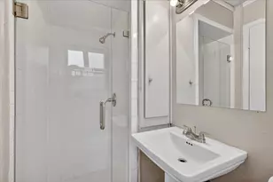 10517 Castlerock Dr, Dallas, TX 75217 - Photo 8