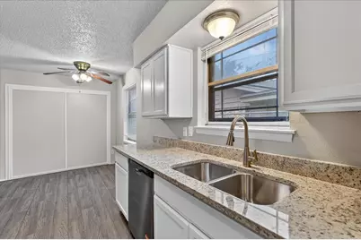 10517 Castlerock Drive, Dallas, TX 75217 - Photo 6