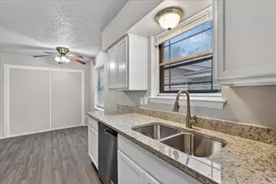 10517 Castlerock Dr, Dallas, TX 75217 - Photo 6