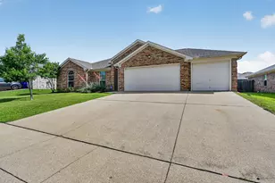 548 Marybeth Dr, Burleson, TX 76028 - Photo 1
