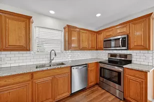 548 Marybeth Dr, Burleson, TX 76028 - Photo 14