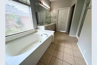 2805 Crater Lake Lane, Denton, TX 76210 - Photo 10