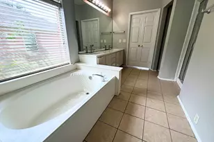 2805 Crater Lake Ln, Denton, TX 76210 - Photo 10