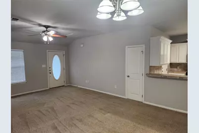 151 N Meadows Drive N, Granbury, TX 76048 - Photo 2