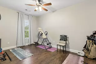 2240 Hollyhill Ln, Denton, TX 76205 - Photo 20