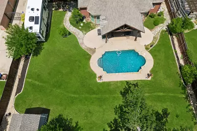 2240 Hollyhill Lane, Denton, TX 76205 - Photo 34