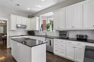 2240 Hollyhill Ln, Denton, TX 76205 - Photo 8