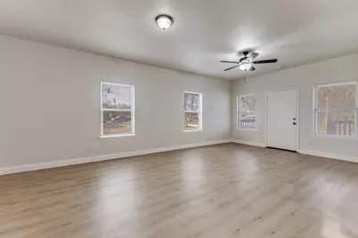711 S 3rd Avenue E, Dawson, TX 76639 - Photo 4