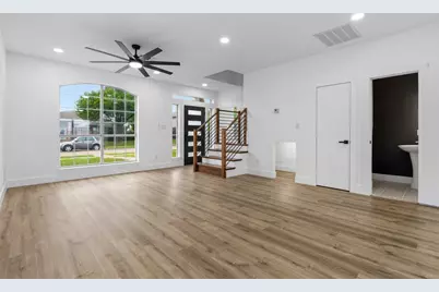 2712 Pioneer Lane, Lancaster, TX 75146 - Photo 4