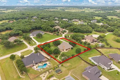 608 Elm Hill Boulevard, Burleson, TX 76028 - Photo 2