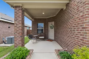 10121 Poinsett Wy, Fort Worth, TX 76108 - Photo 2