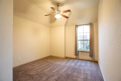 185 Carrington Lane, Lewisville, TX 75067 - Photo 16