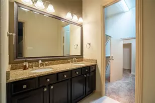 185 Carrington Ln, Lewisville, TX 75067 - Photo 4