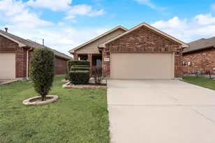 6029 Kristen Dr, Fort Worth, TX 76131 - Photo 1
