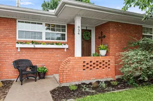934 N Maple St, Muenster, TX 76252 - Photo 2