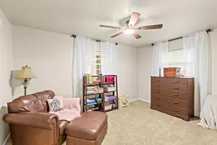 934 N Maple St, Muenster, TX 76252 - Photo 20