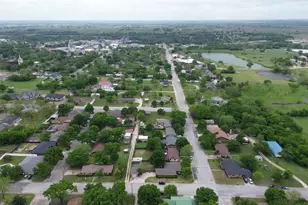 934 N Maple St, Muenster, TX 76252 - Photo 34