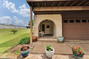 4507 Overlook Ct, Granbury, TX 76049 - Photo 2