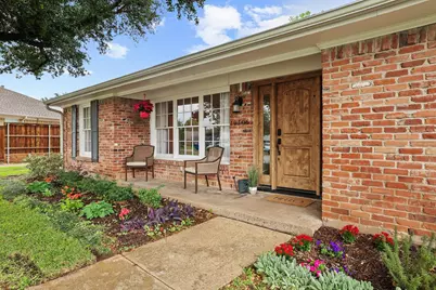 10106 Crestover Circle, Dallas, TX 75229 - Photo 4