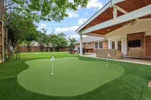 10106 Crestover Cir, Dallas, TX 75229 - Photo 2