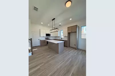 5632 Mesa Circle, Dallas, TX 75235 - Photo 4