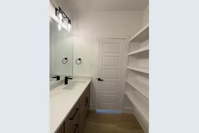 5632 Mesa Circle, Dallas, TX 75235 - Photo 16