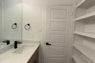 5632 Mesa Cir, Dallas, TX 75235 - Photo 16