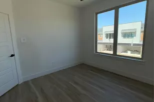 5632 Mesa Cir, Dallas, TX 75235 - Photo 20